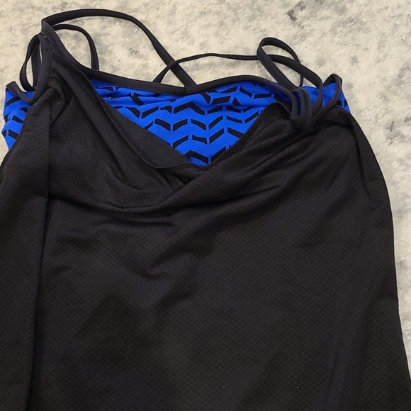 Lucy Black & Blue cowl neck tank w/ built-in bra - Picture 4 of 5